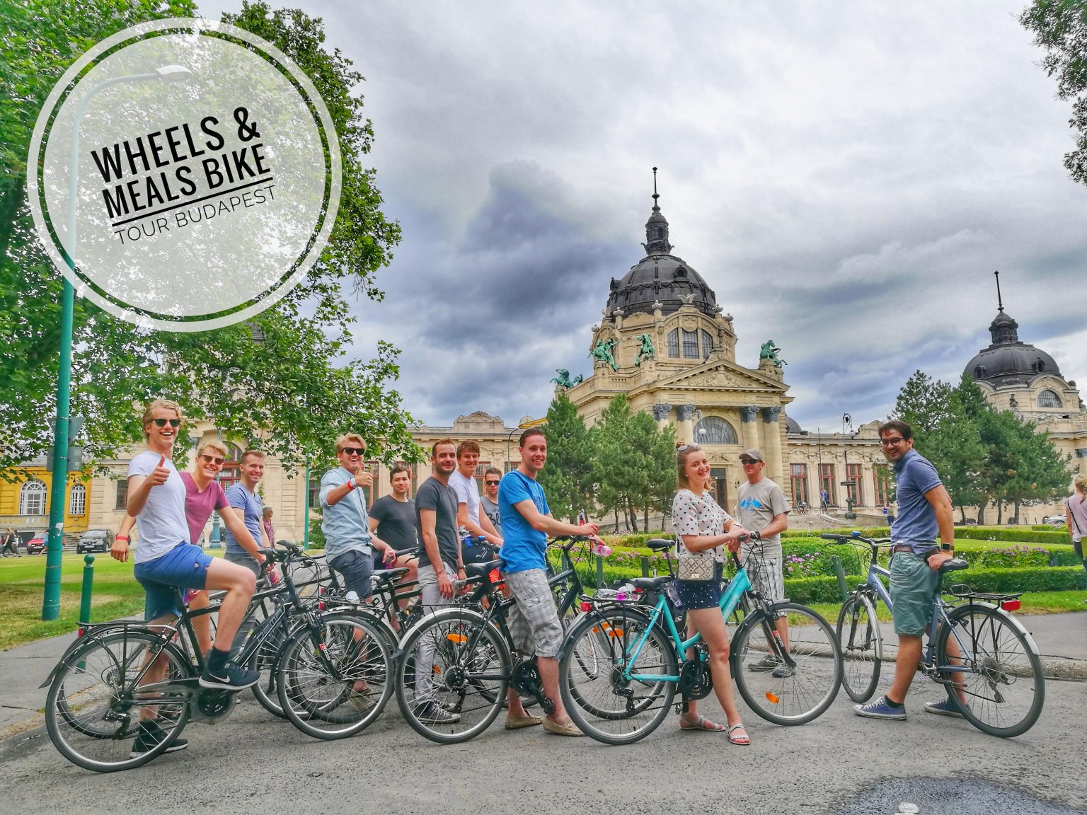 Budapest-bike-tour-with-meal-included