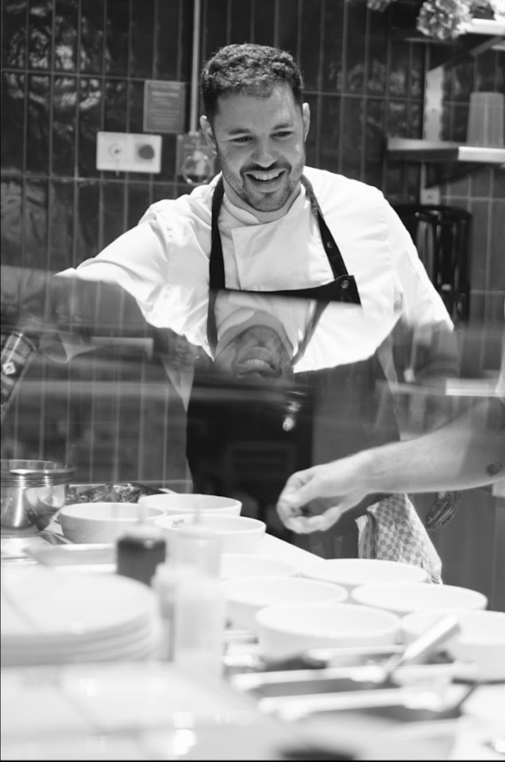 Miguel_cooking_fine_dining_Budapest